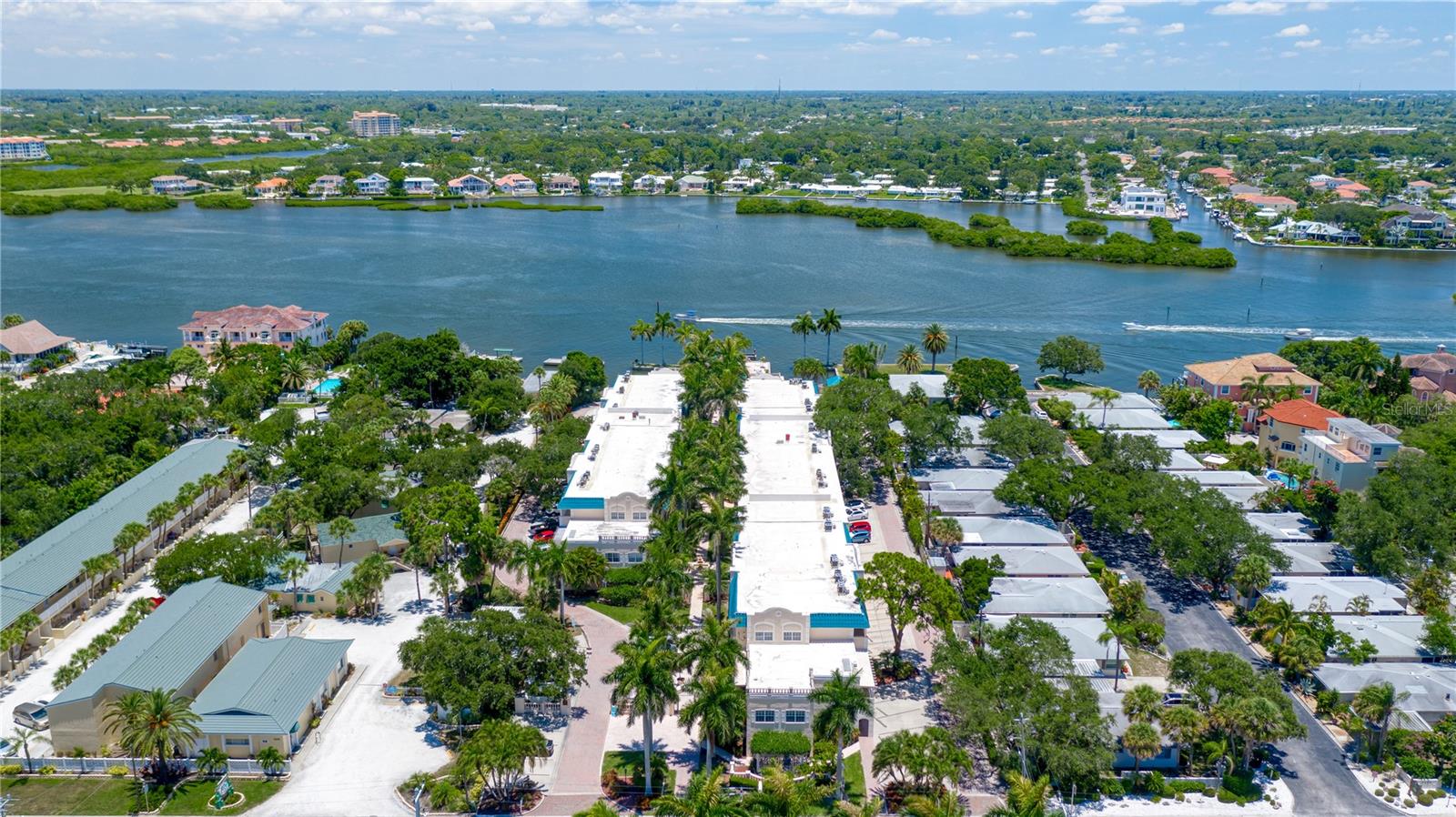 PALM BAY CLUB II - Residential Lease