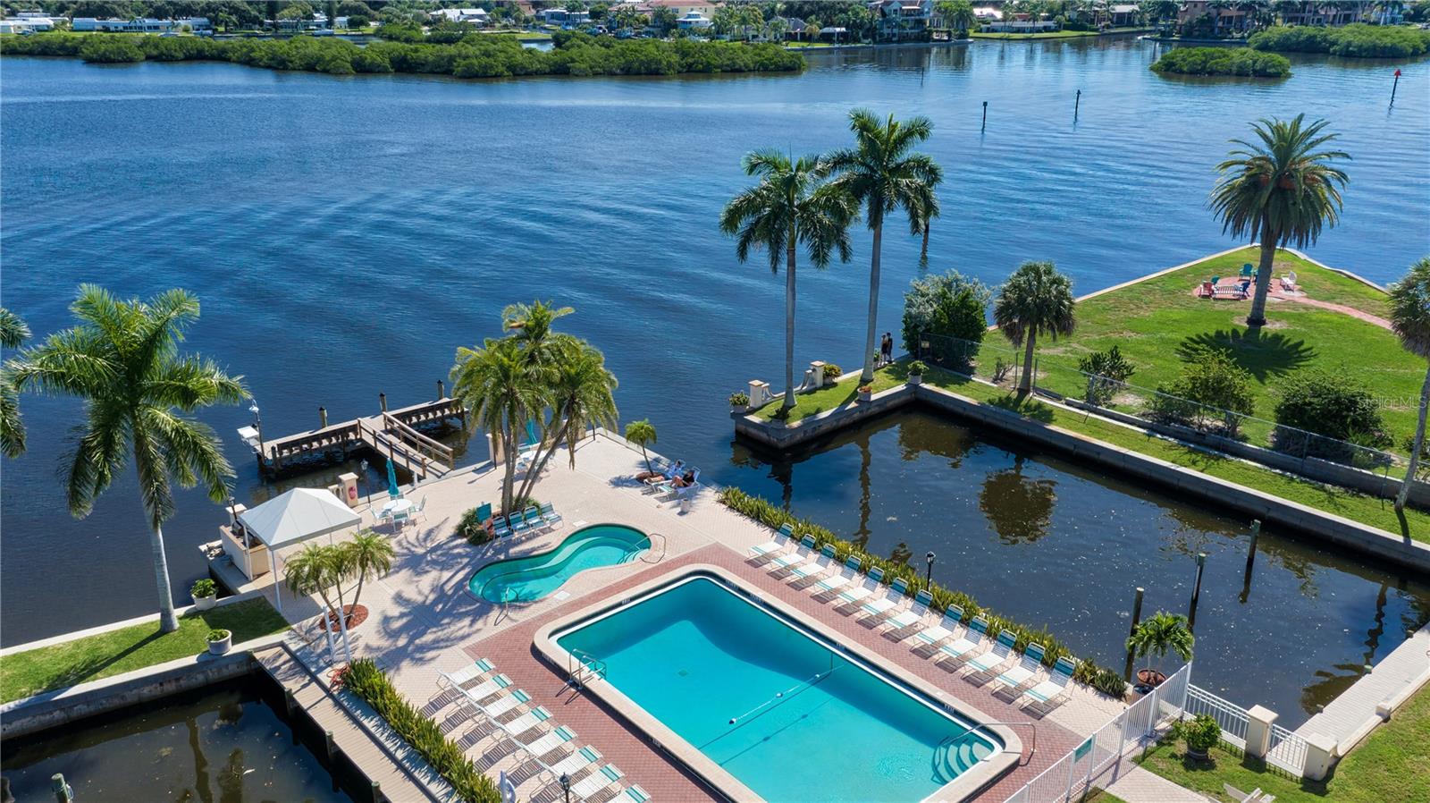 PALM BAY CLUB II - Residential Lease