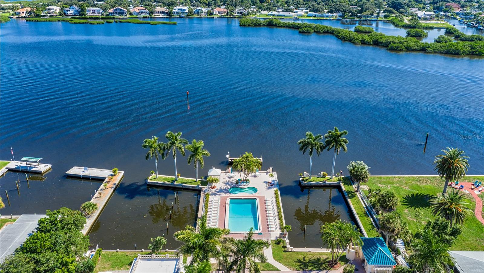 PALM BAY CLUB II - Residential Lease