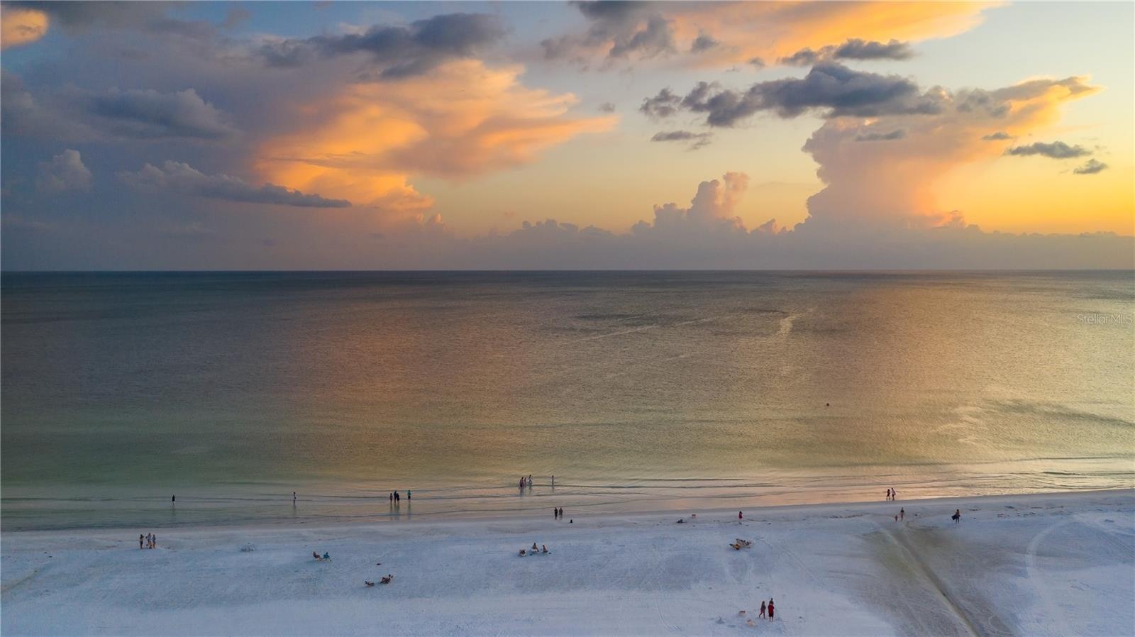 PALM BAY CLUB II - Residential Lease