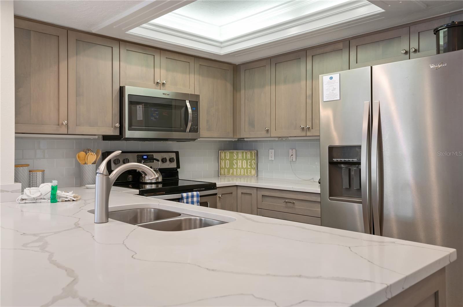 PALM BAY CLUB II - Residential Lease