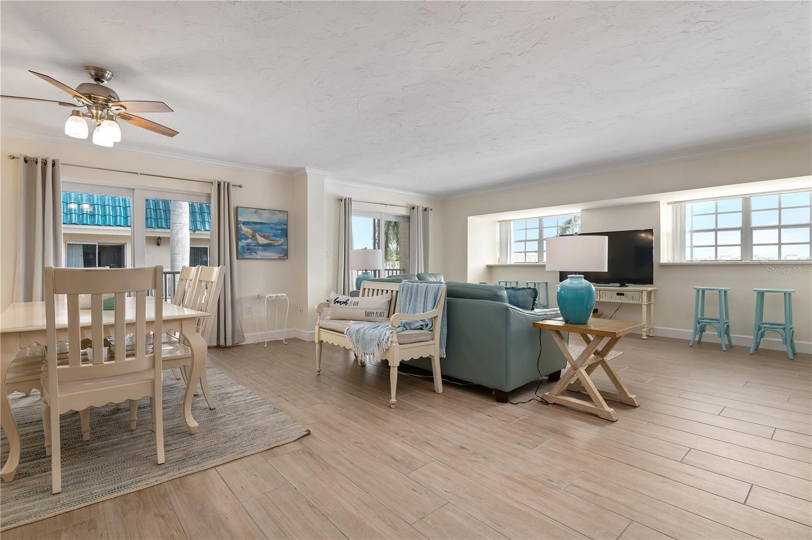 PALM BAY CLUB II - Residential Lease