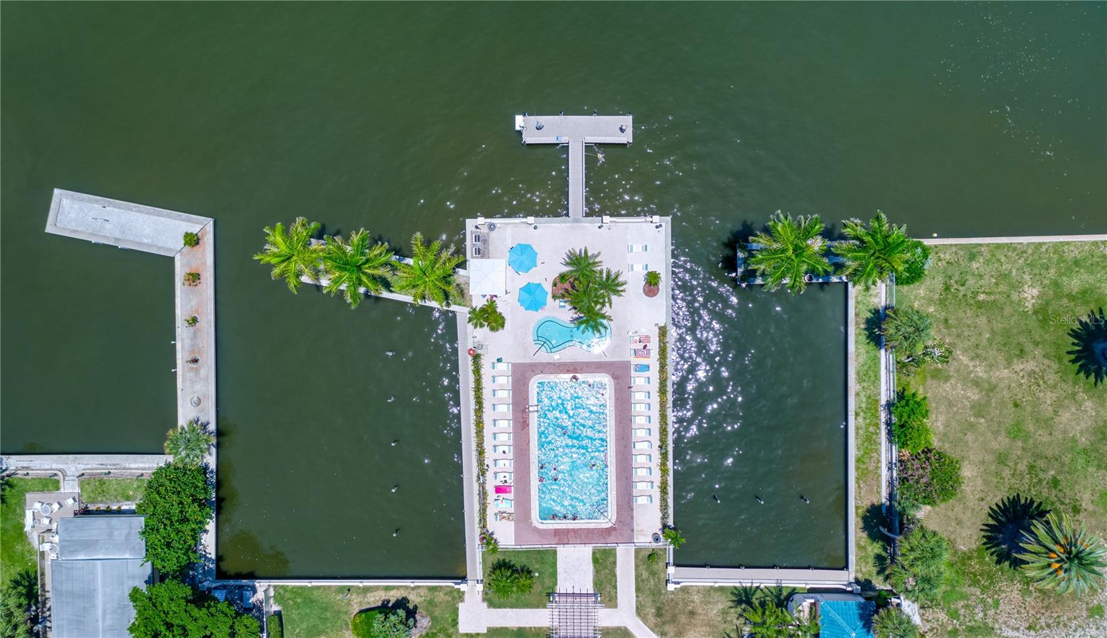 PALM BAY CLUB II - Residential Lease