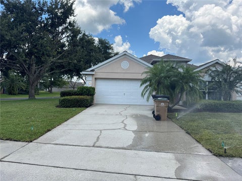 Photo of 15612 Markham Drive, Clermont, FL 34714 (MLS # S5160329)