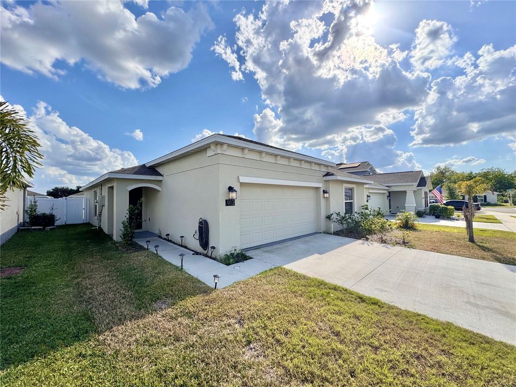 Photo of 913 Washington Street, Bartow, FL 33830 (MLS # O6323250)