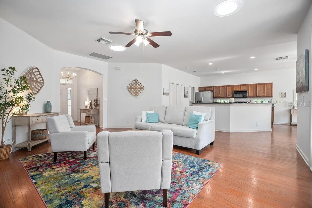 VICTORIA GARDENS - Residential