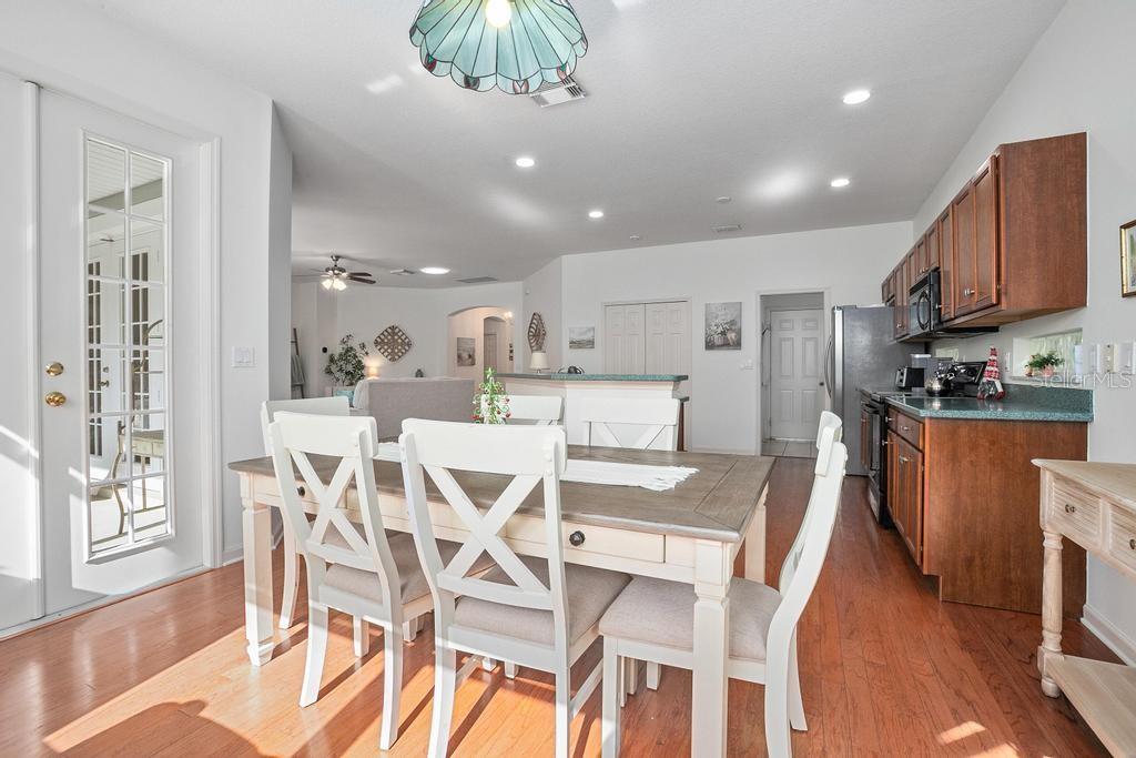 VICTORIA GARDENS - Residential