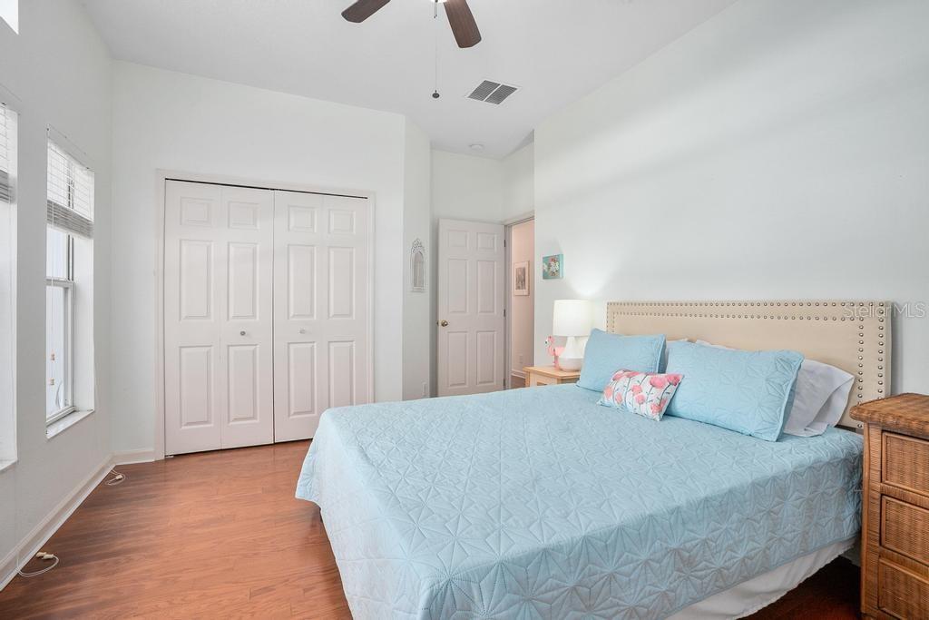 VICTORIA GARDENS - Residential