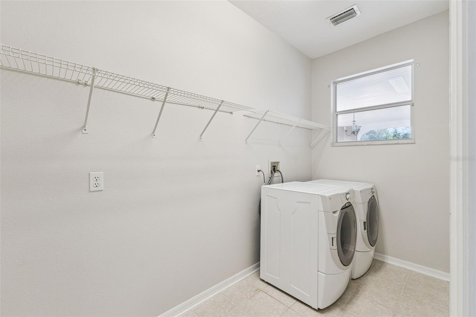 SAND LAKE COVE PH 03 - Residential