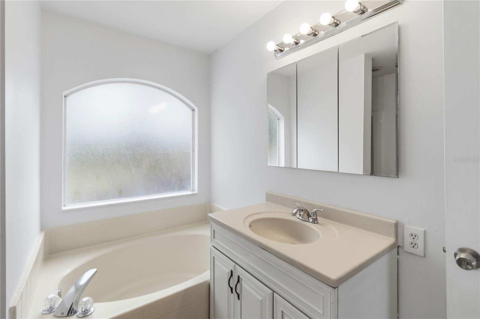 SANDPOINT AT MEADOW WOODS - Residential Lease