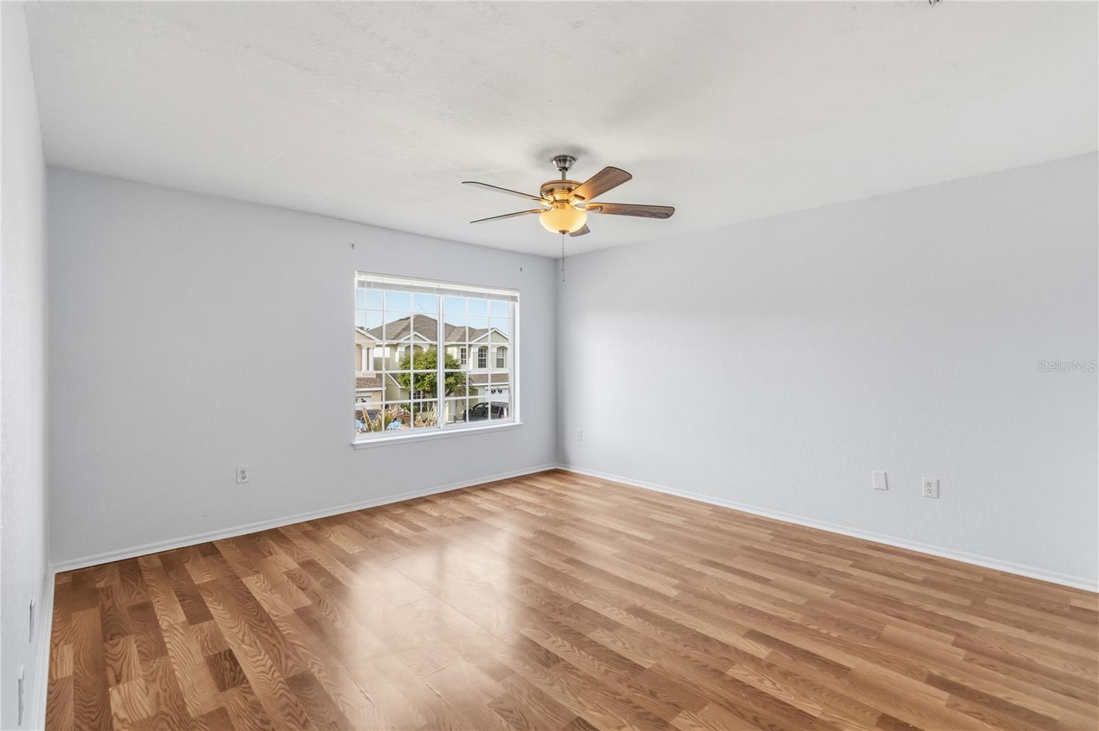 SANDPOINT AT MEADOW WOODS - Residential Lease