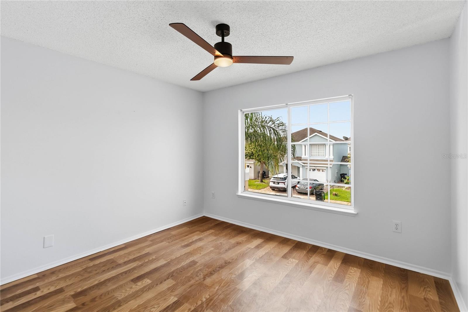 SANDPOINT AT MEADOW WOODS - Residential Lease