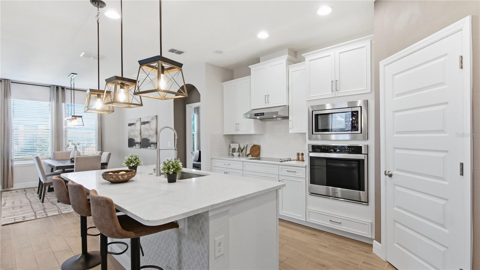 16436 ADMIRALS COVE LANE
