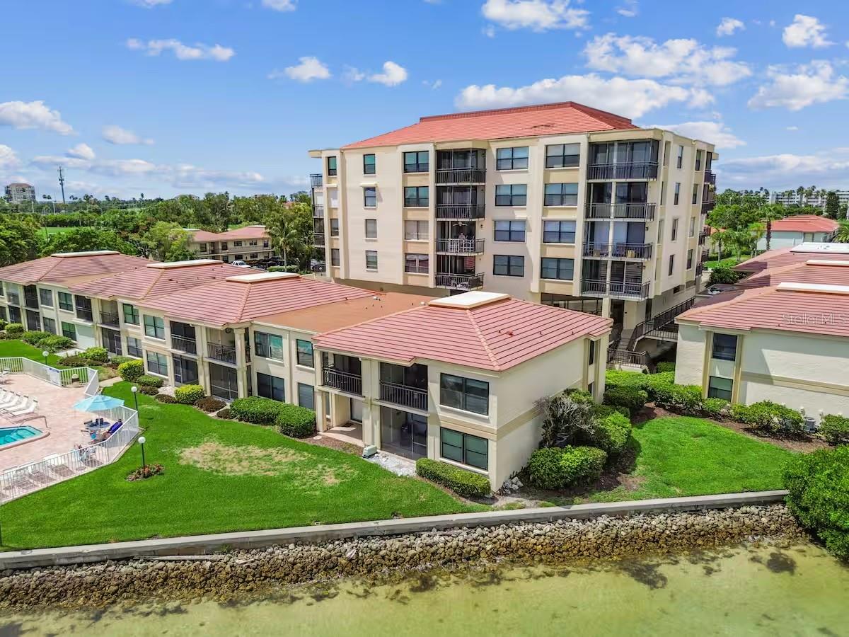 CASA DEL MAR CONDO II - Residential Lease