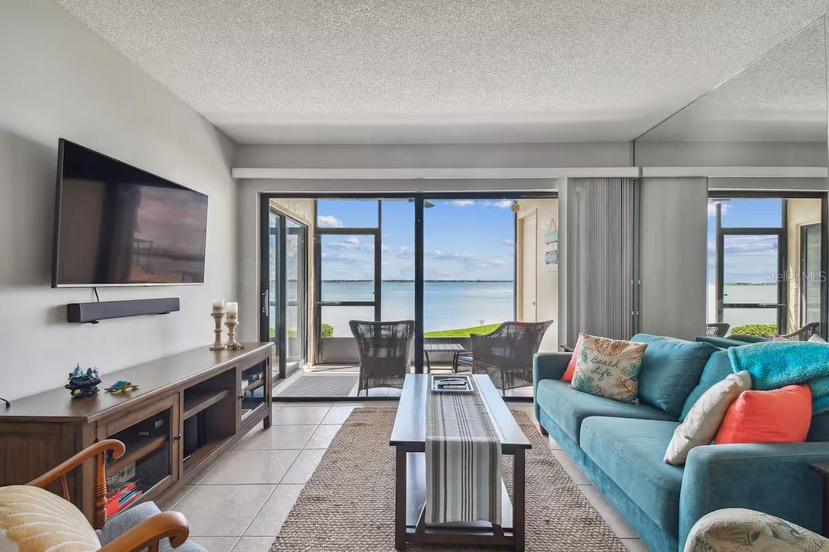 CASA DEL MAR CONDO II - Residential Lease