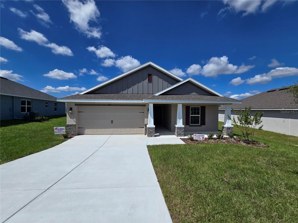 Photo of 427 W Twisted Oaks Drive, Beverly Hills, FL 34465 (MLS # OM712263)