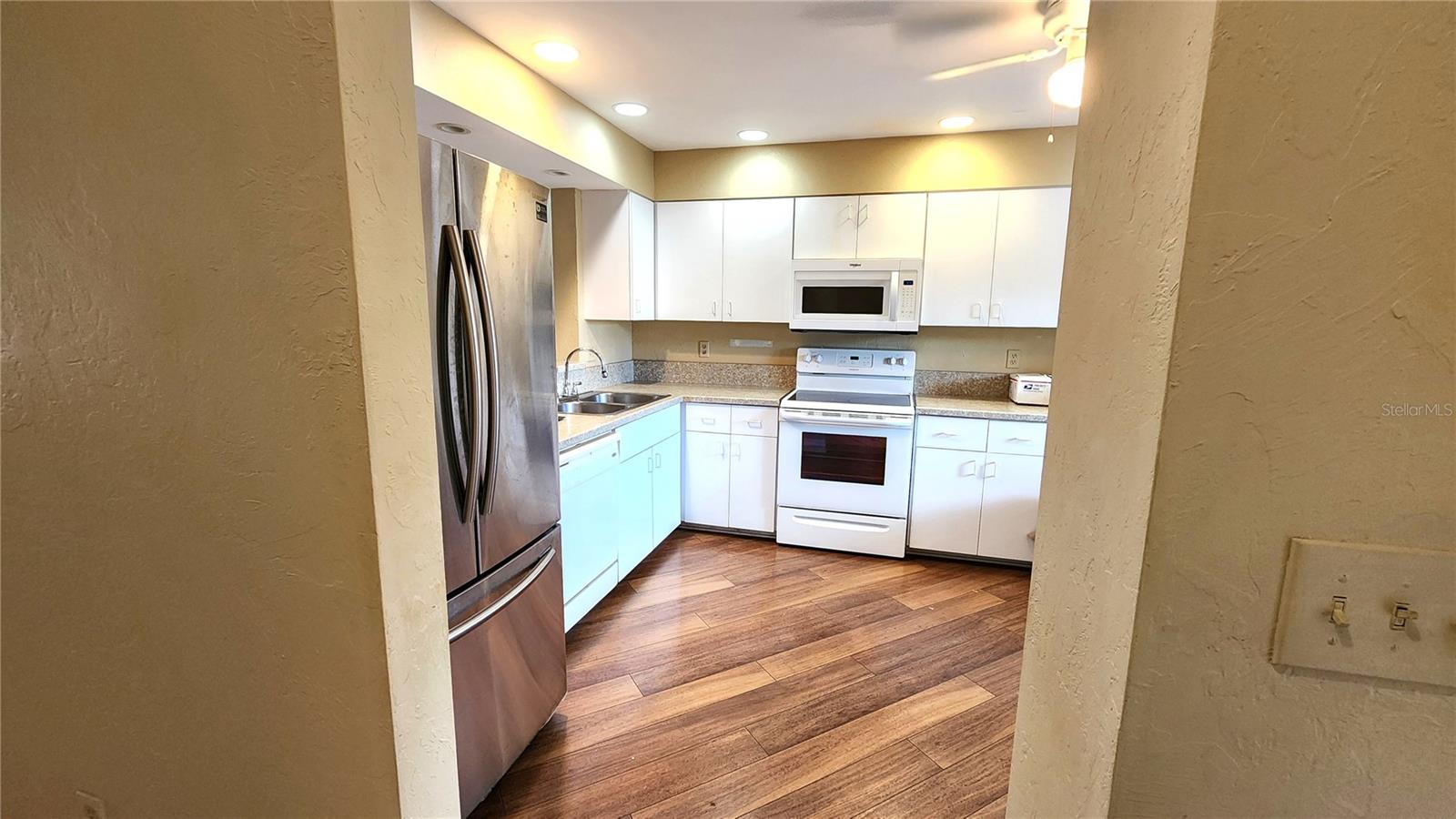 VIZCAYA PH 6, 10&11 - Residential