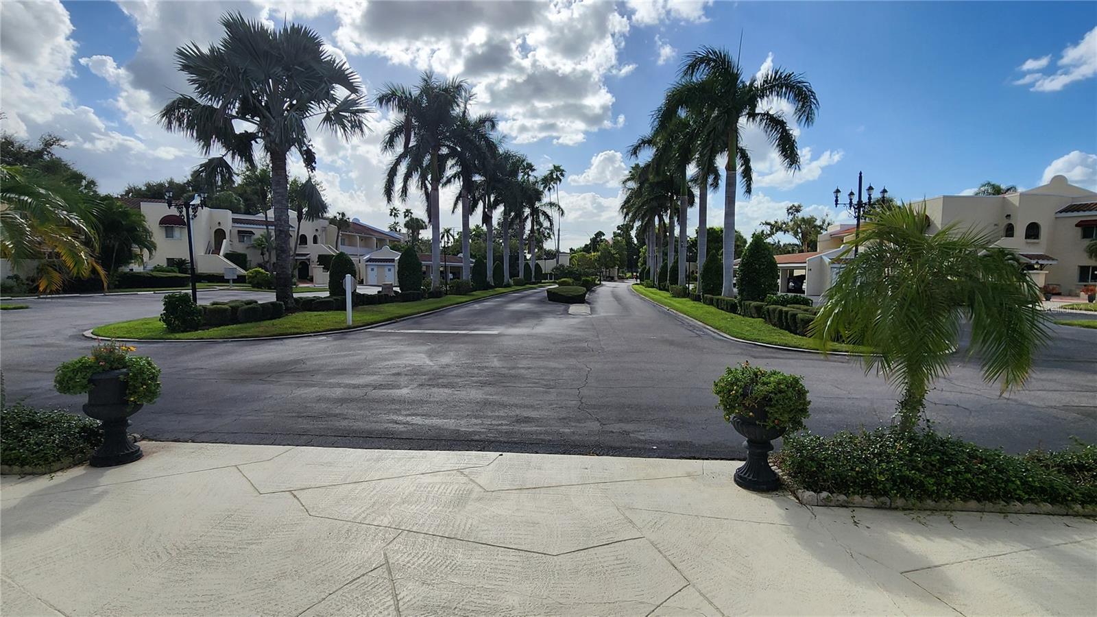 VIZCAYA PH 6, 10&11 - Residential