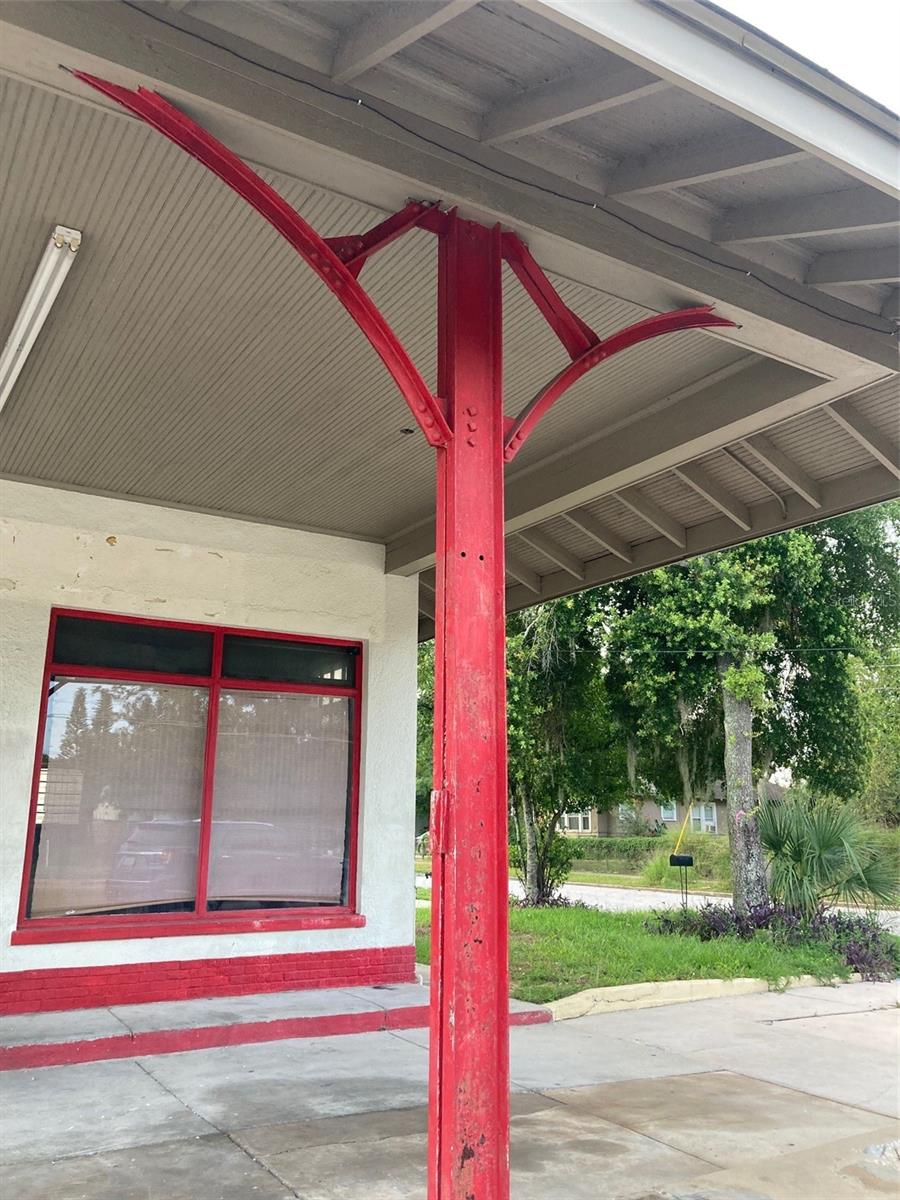 EUSTIS SALES ADD - Commercial Lease