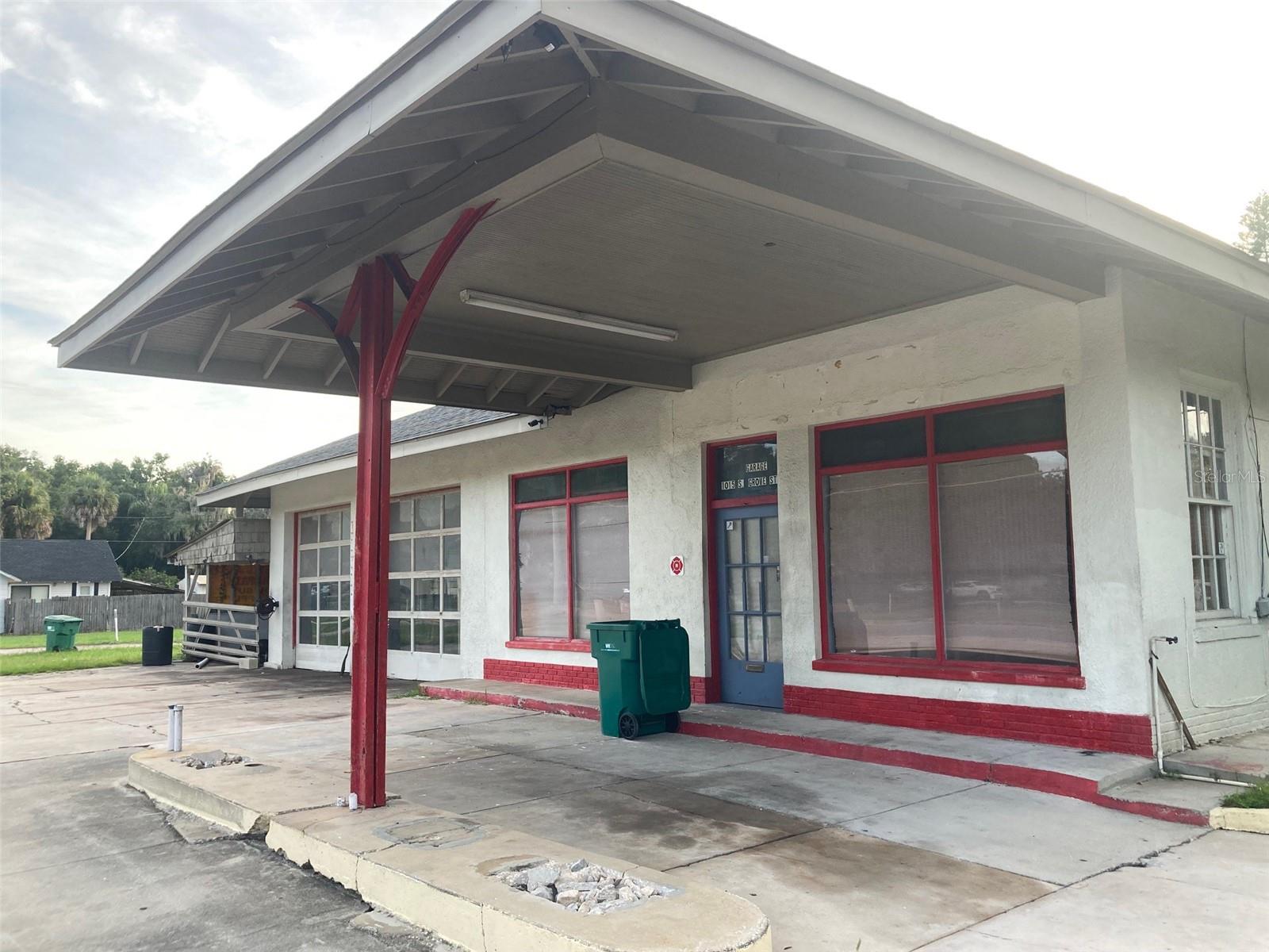 EUSTIS SALES ADD - Commercial Lease
