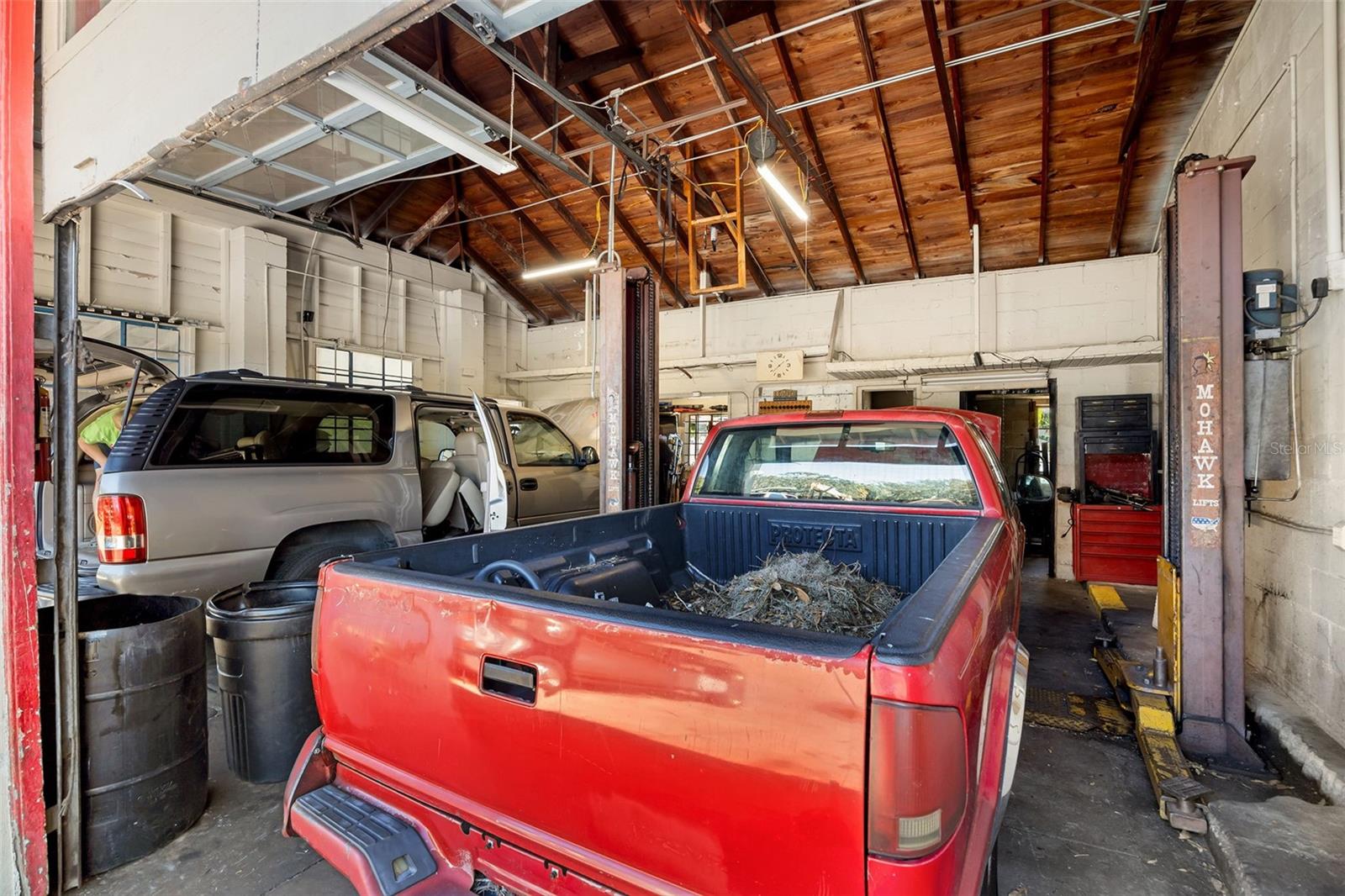 EUSTIS SALES ADD - Commercial Lease