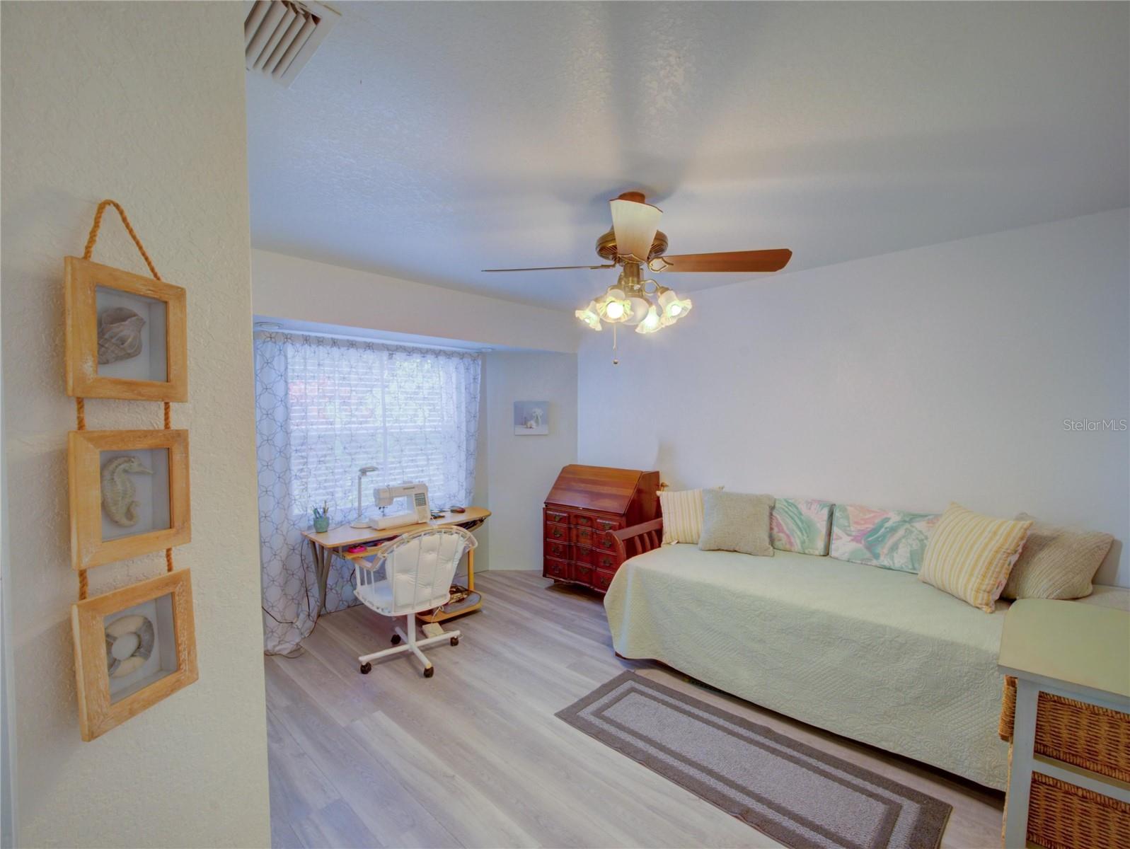 HALL ESTATE - Residential