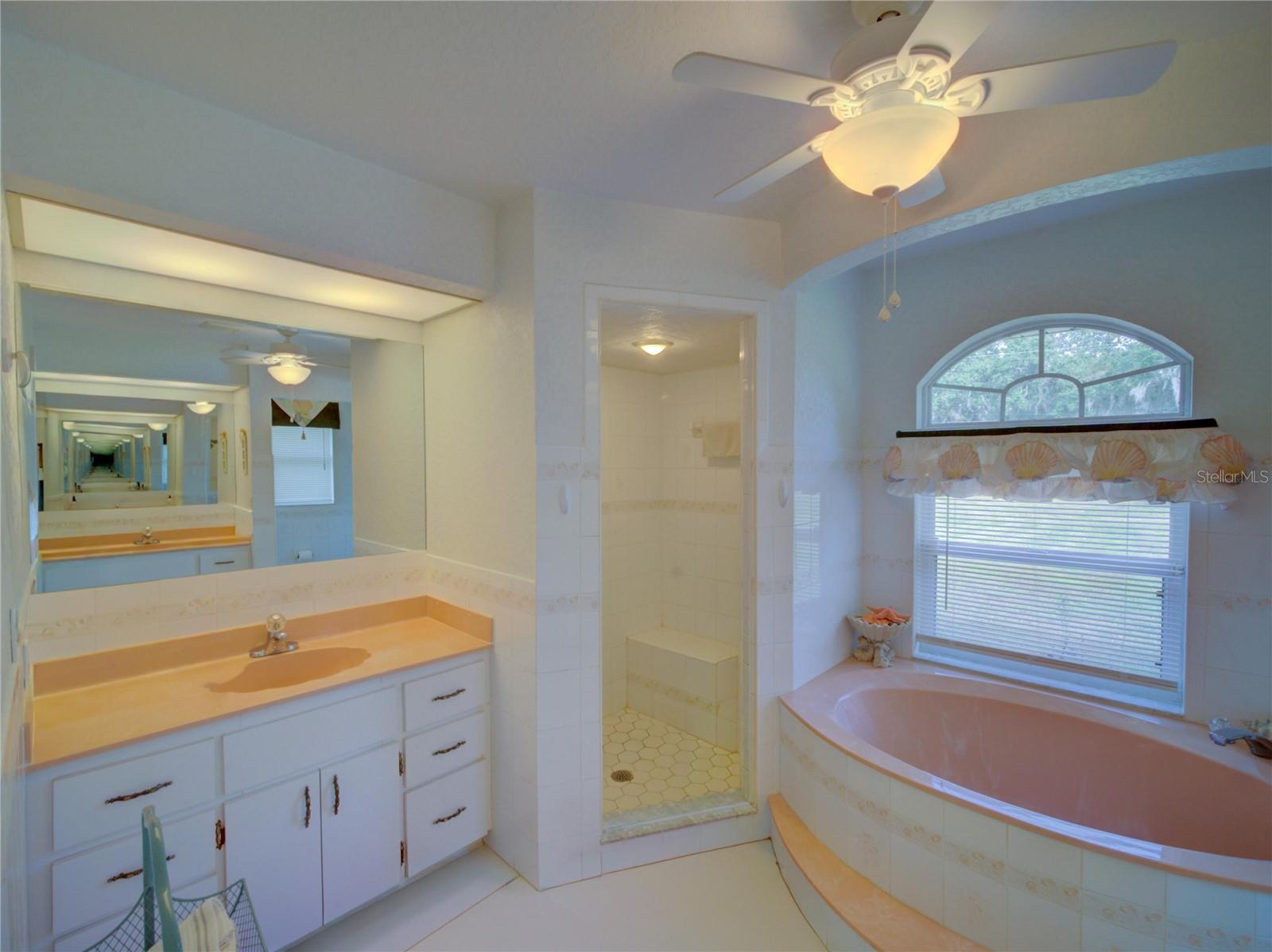 HALL ESTATE - Residential