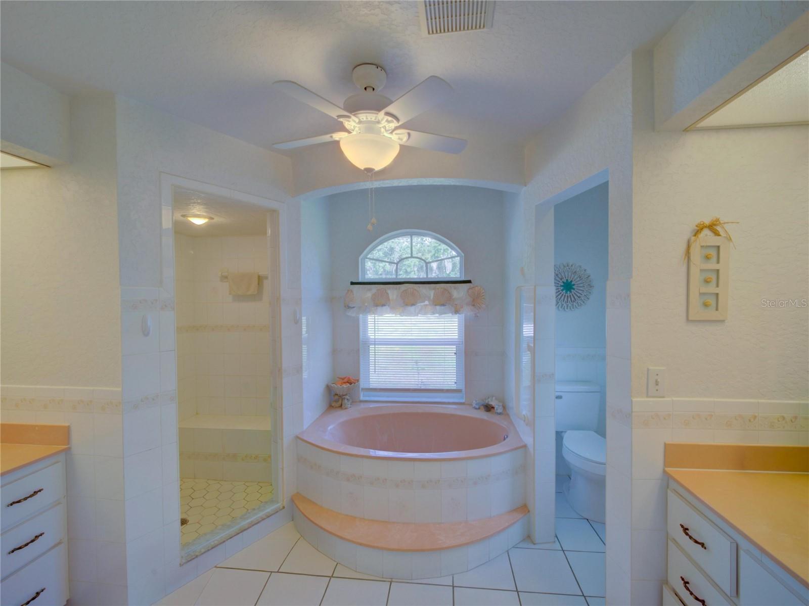 HALL ESTATE - Residential