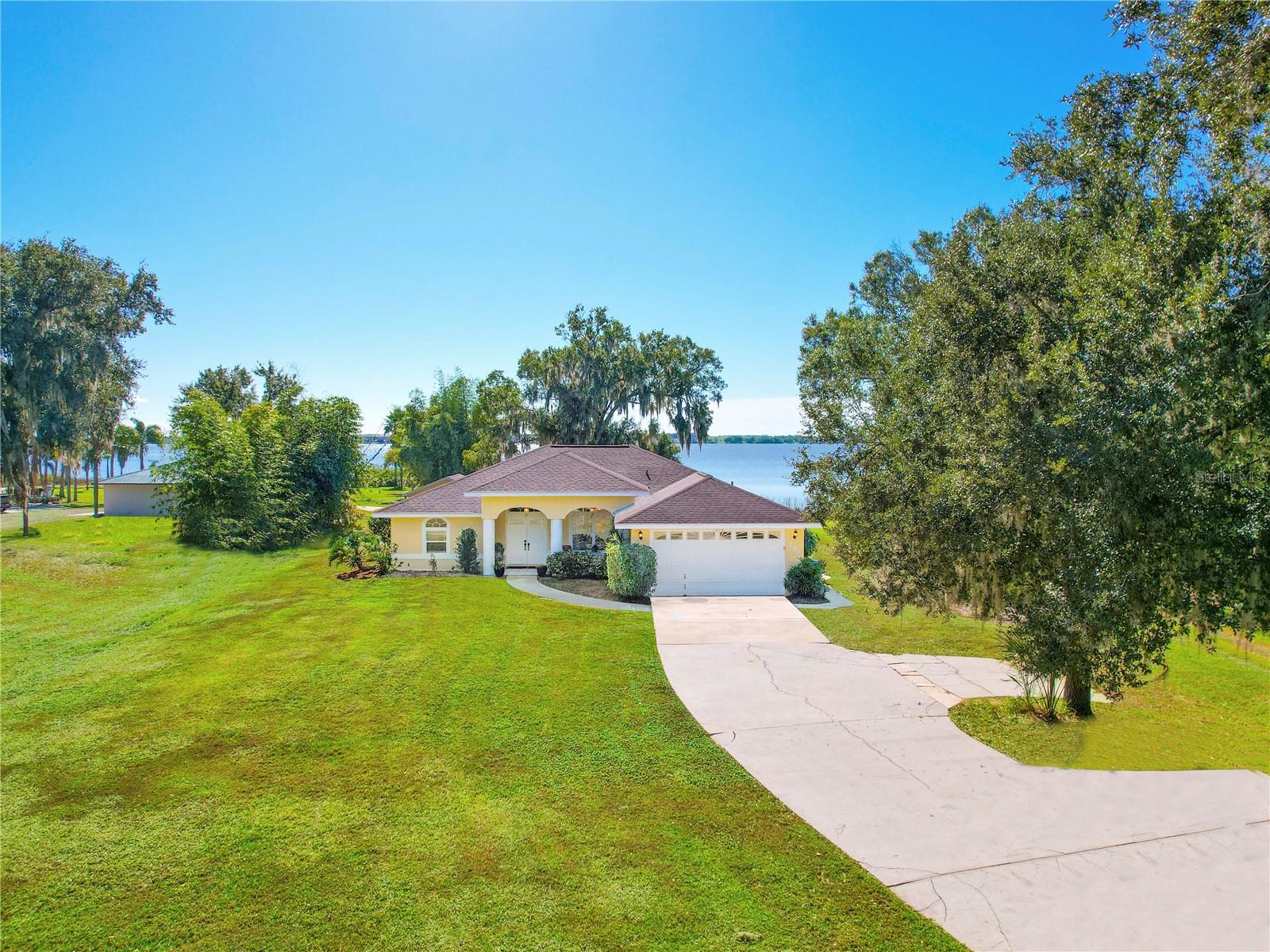 HALL ESTATE - Residential