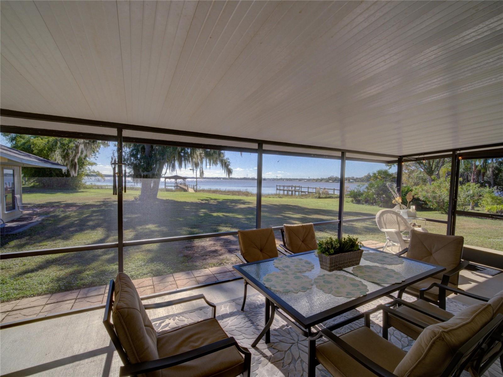 HALL ESTATE - Residential