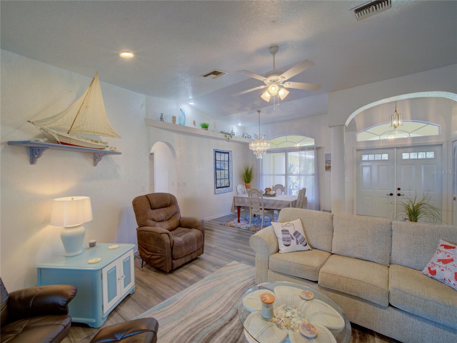 HALL ESTATE - Residential