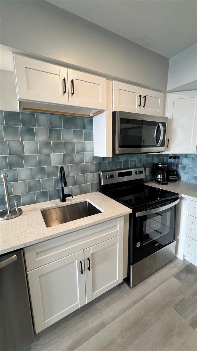 BAY HAVEN - Residential Lease