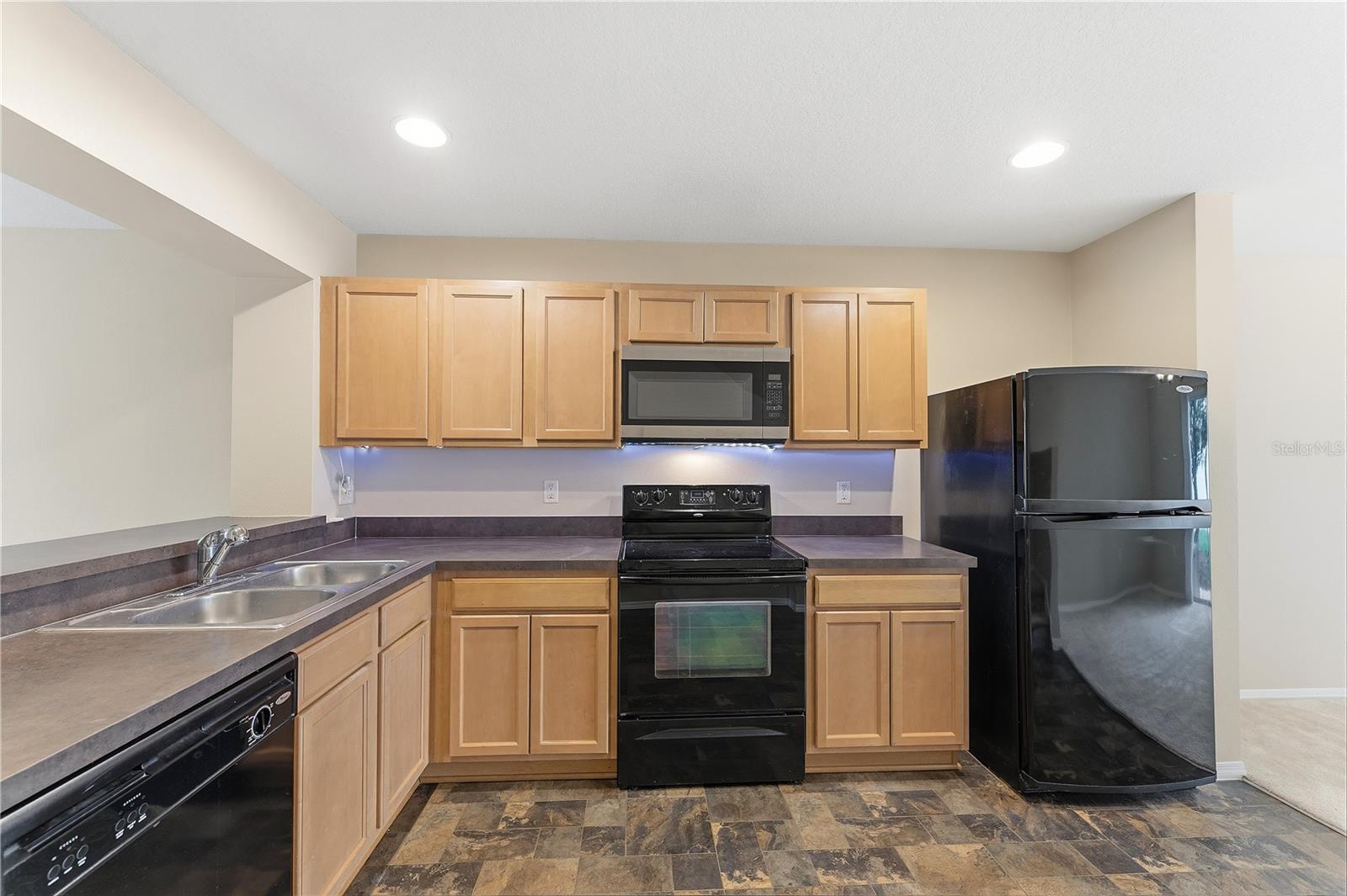 COMPASS BAY UNIT 02 - Residential