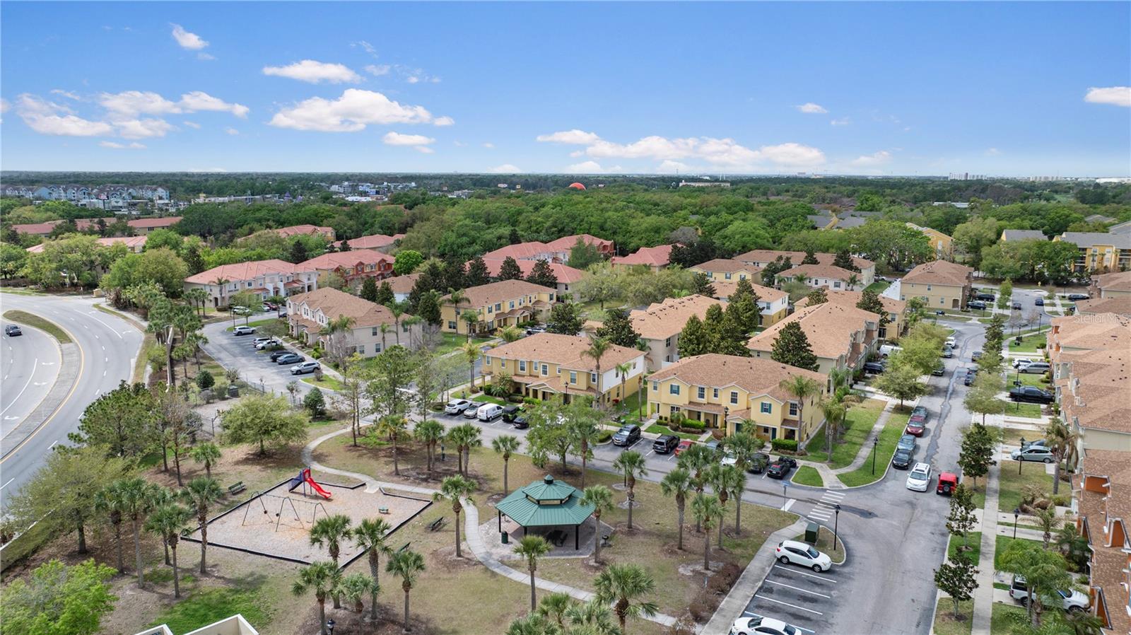 COMPASS BAY UNIT 02 - Residential