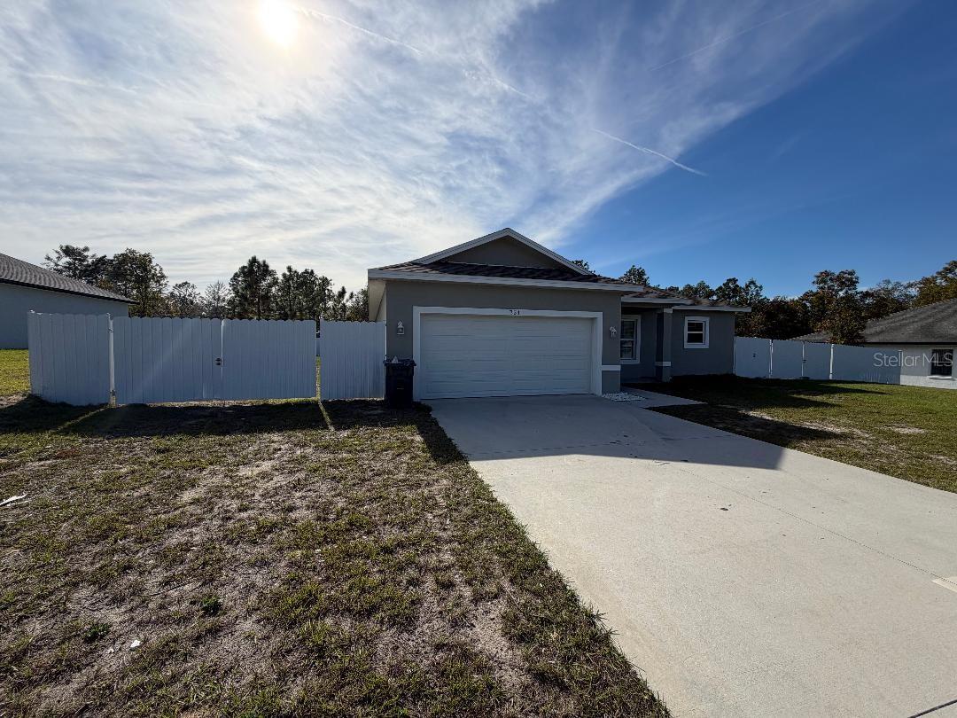 MARION OAKS - Residential