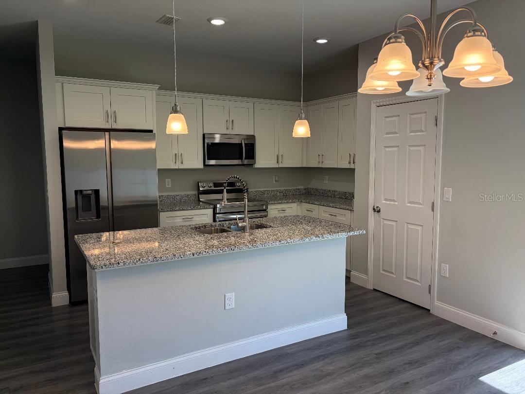 MARION OAKS - Residential