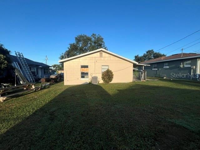 Photo of 334 Jewell Street, Lake Wales, FL 33853 (MLS # L4965234)