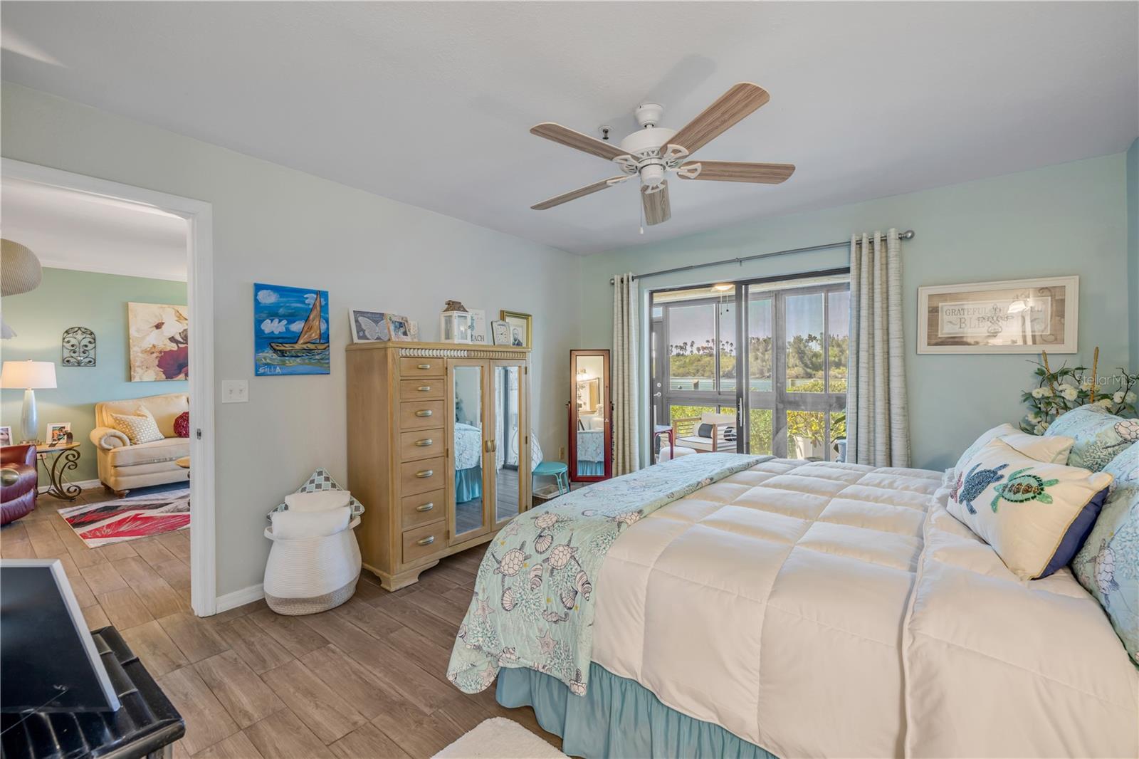456 BOUCHELLE DRIVE 104