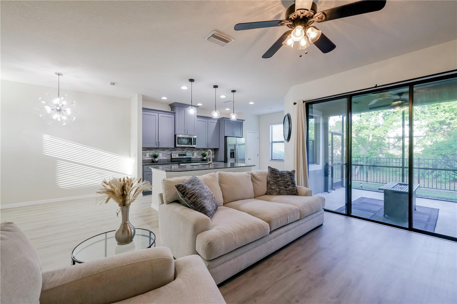 MAPLE GLEN/7 OAKS - Residential