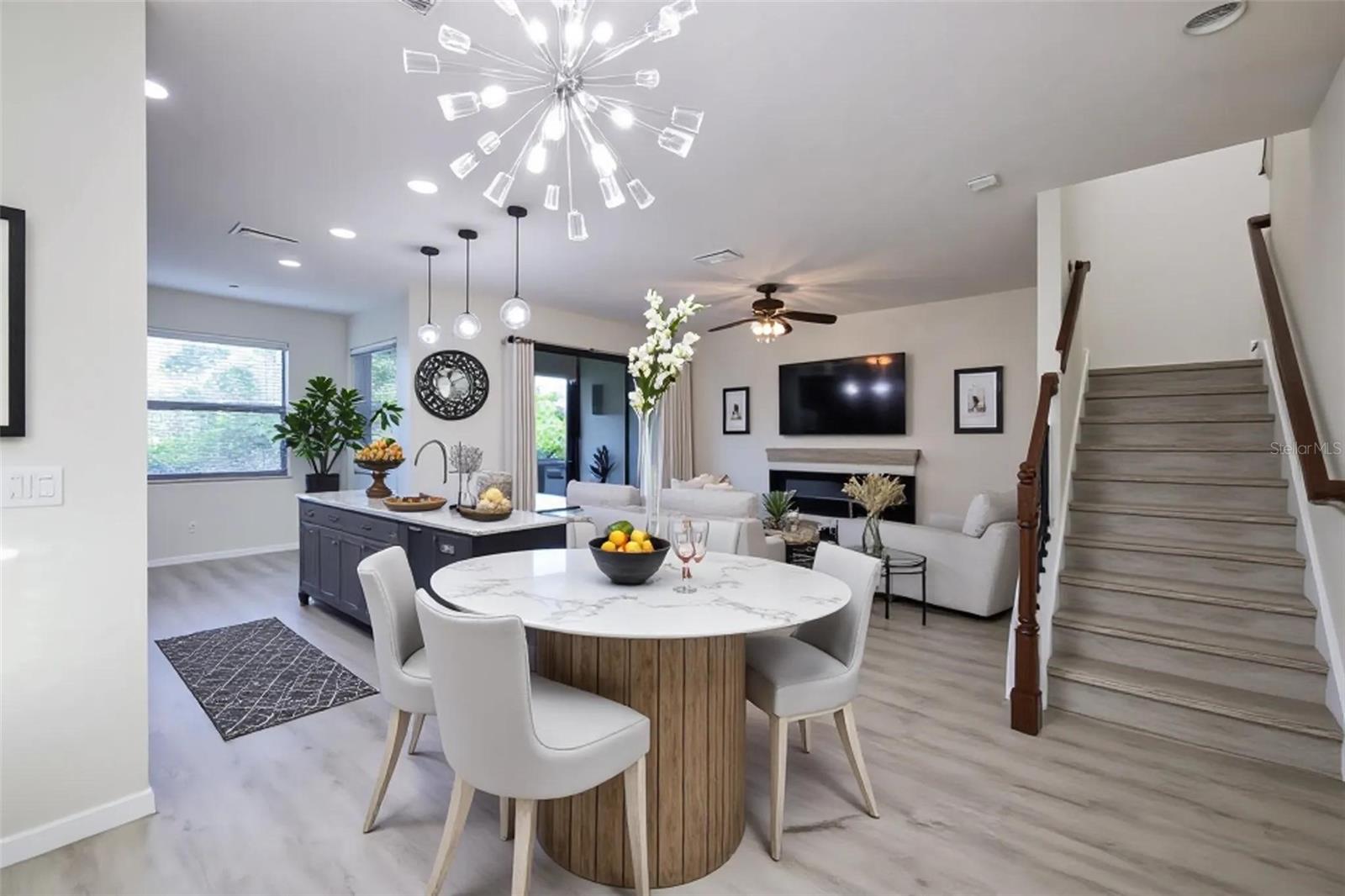 MAPLE GLEN/7 OAKS - Residential