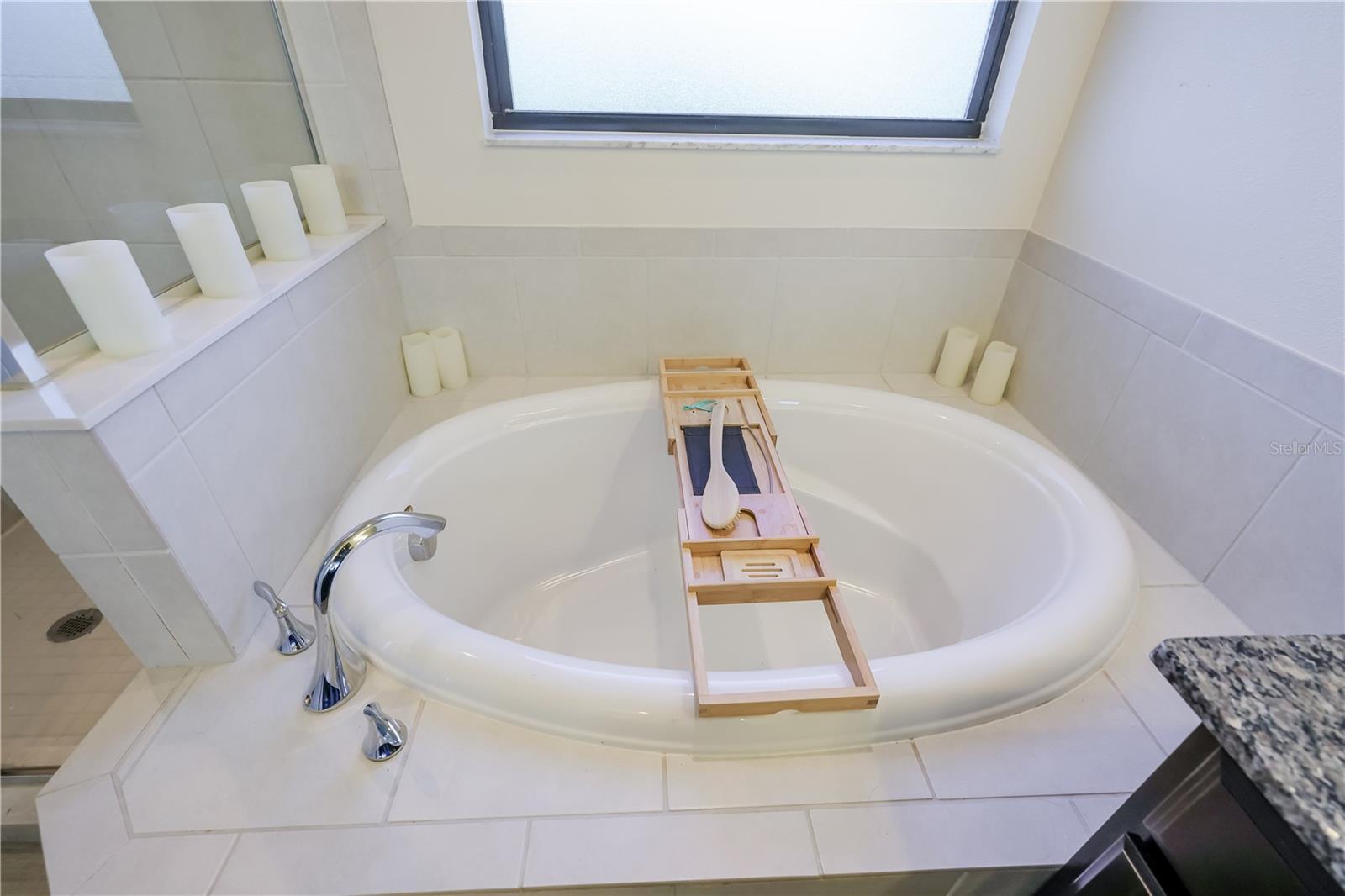 MAPLE GLEN/7 OAKS - Residential