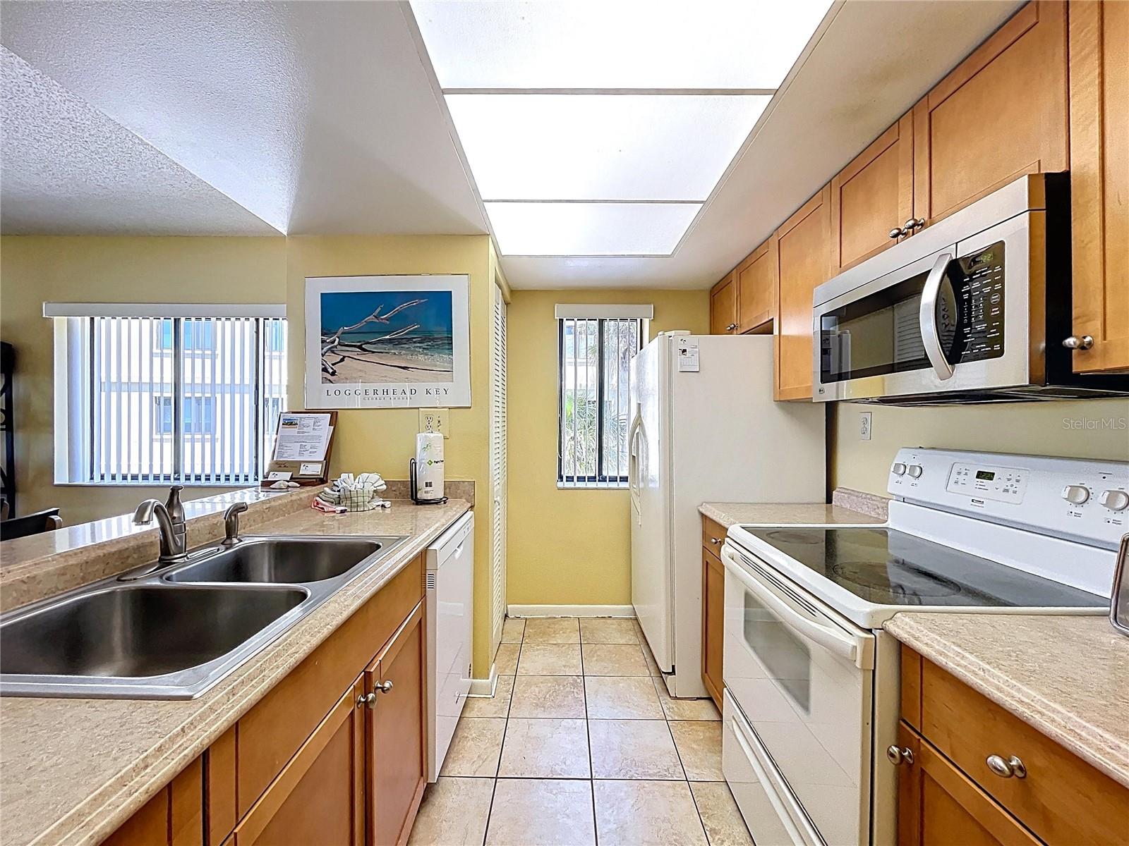 LANDS END AT SUNSET BEACH CONDO - Residential