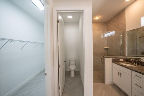 Tiny photo for 4727 SE 25th Loop, Ocala, FL 34480 (MLS # OM721901)