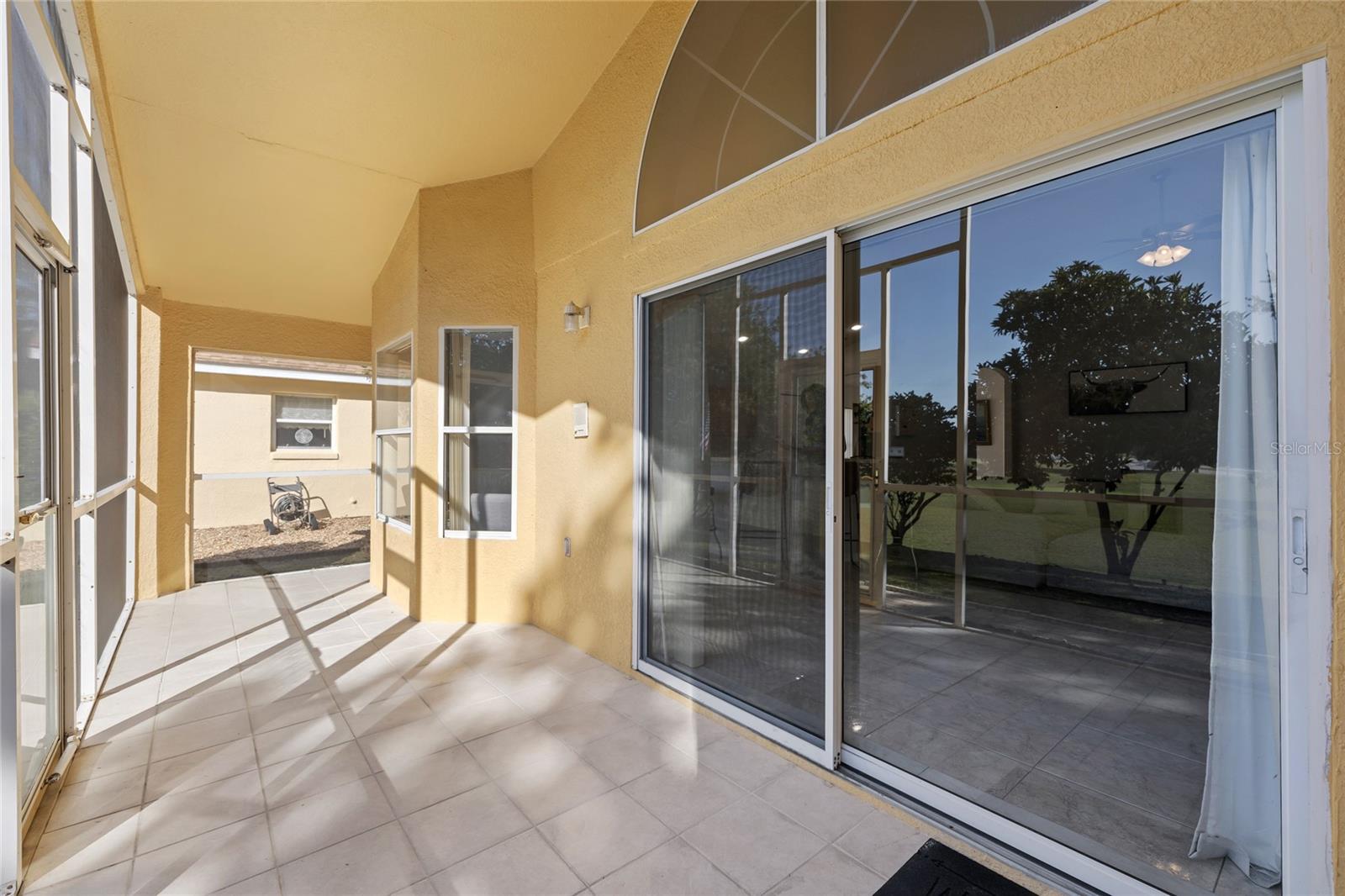 WESTON HILLS SUB - Residential