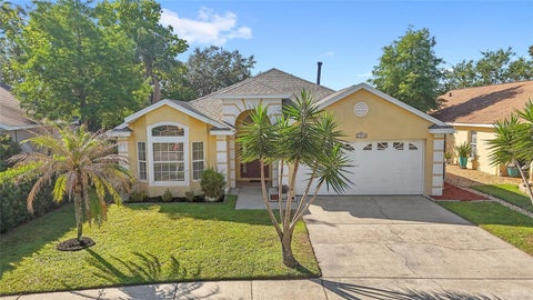 Photo of 15840 Autumn Glen Avenue, Clermont, FL 34714 (MLS # O6407488)