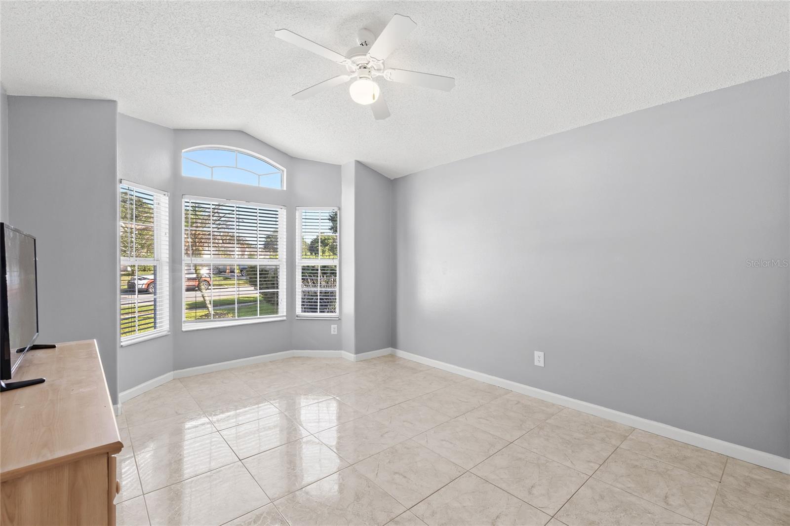 WESTON HILLS SUB - Residential