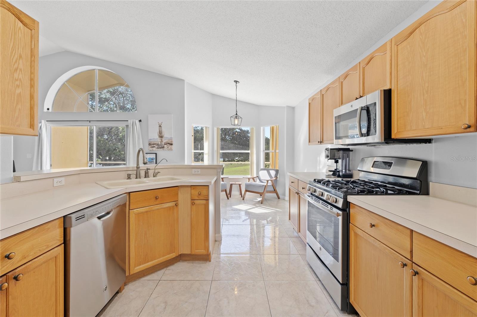 WESTON HILLS SUB - Residential