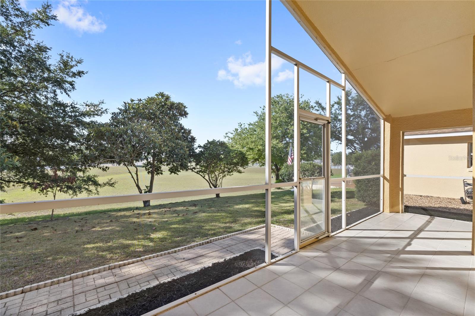 WESTON HILLS SUB - Residential