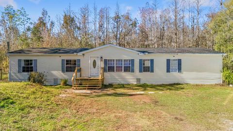 Photo of 10536 Smokie Creek Lane, Lakeland, FL 33809 (MLS # TB8467420)