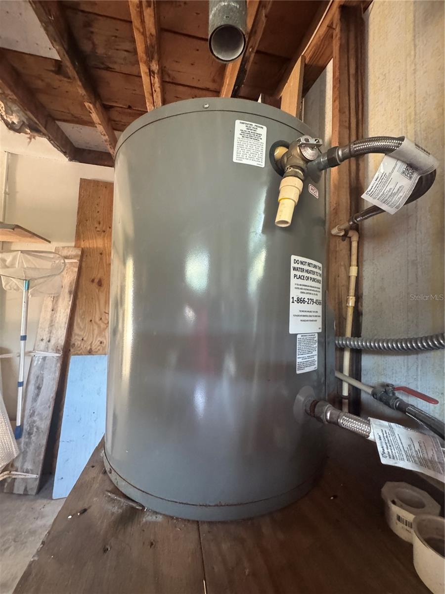 GULF COAST ESTATES - Residential